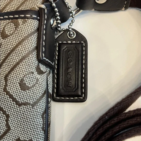 NWOT Coach Tan and Brown crossbody bag - Picture 2 of 13